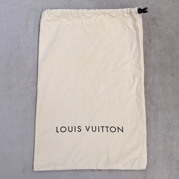 Louis Vuitton Dust Bag for purses & etc - Picture 2 of 4